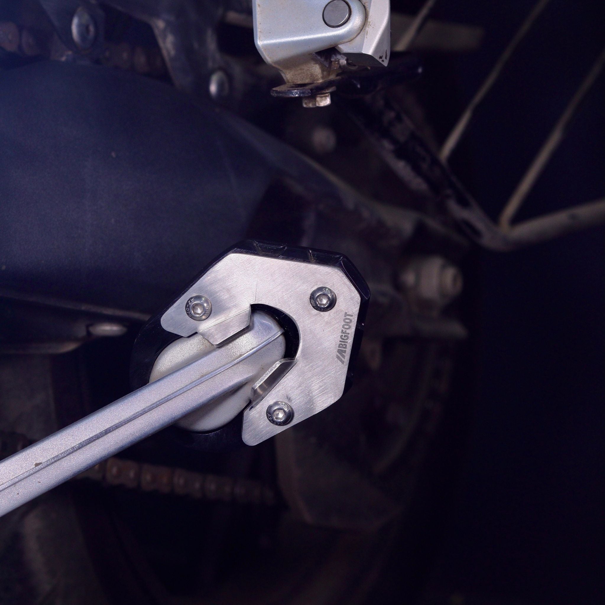Side Stand Extender - Bigfoot by Motoverse for Triumph Tiger 900GT