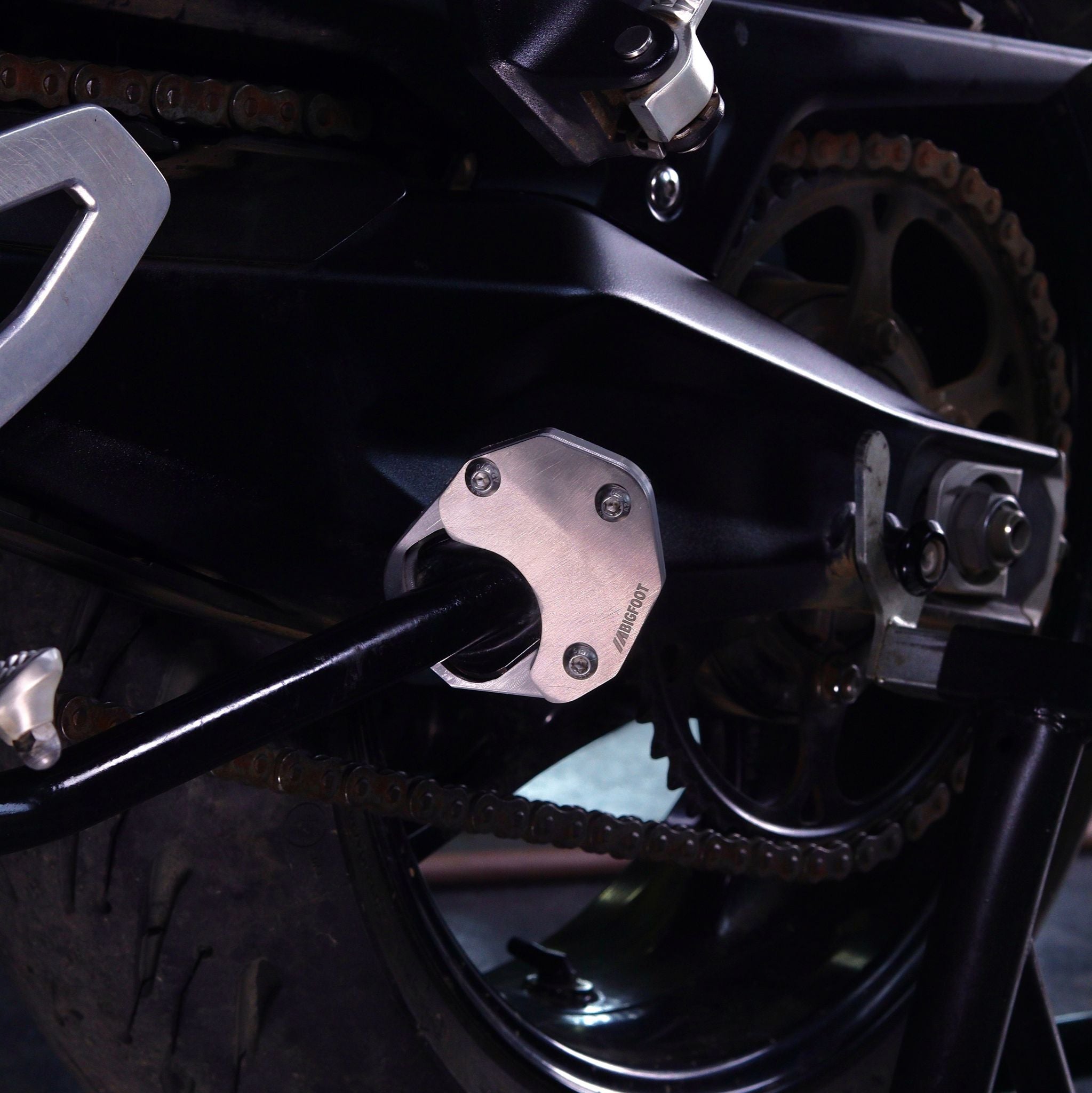 Side Stand Extender - Bigfoot by Motoverse for Triumph Tiger 660